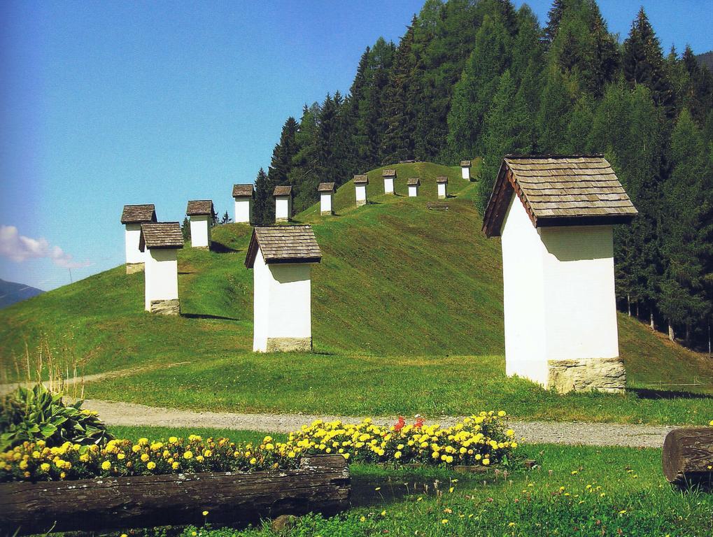 Gasthof Zum Loewen Sankt Jakob im Lesachtal Exterior photo